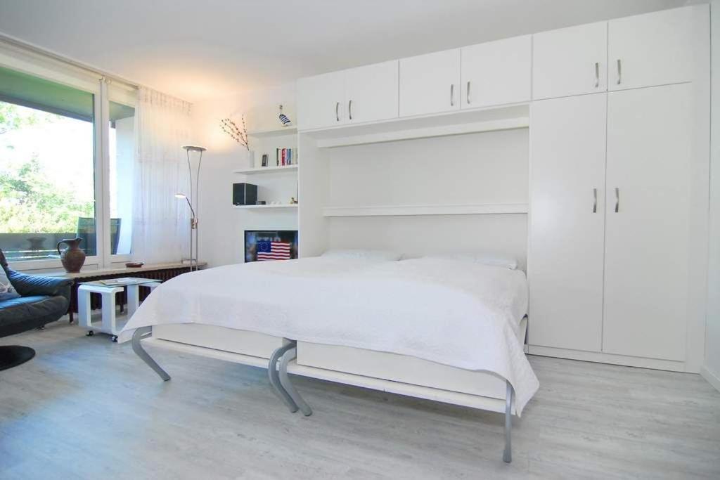 Klaus-groth-strasse 2, Whg 10 Apartment *